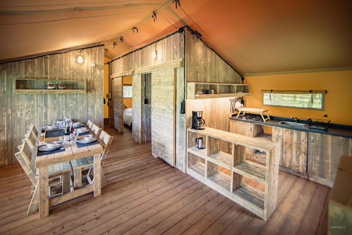 Tente Lodge Jacuzzi Privatif En Pleine Nature Thiel-sur-Acolin Bagian luar foto